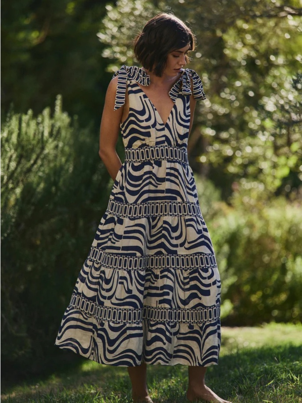 Hermoza Navy and White Tie-Shoulder V-Neck Midi Dress
